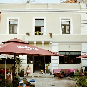Hostel Durres بيت شباب